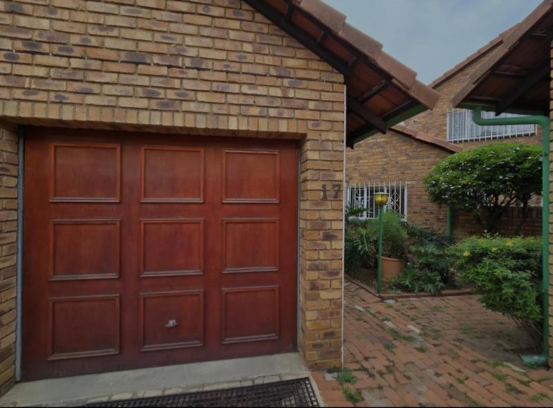 3 Bedroom Property for Sale in Bassonia Gauteng