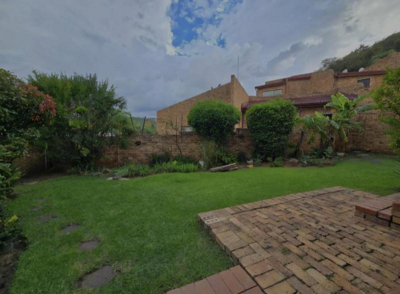 3 Bedroom Property for Sale in Bassonia Gauteng