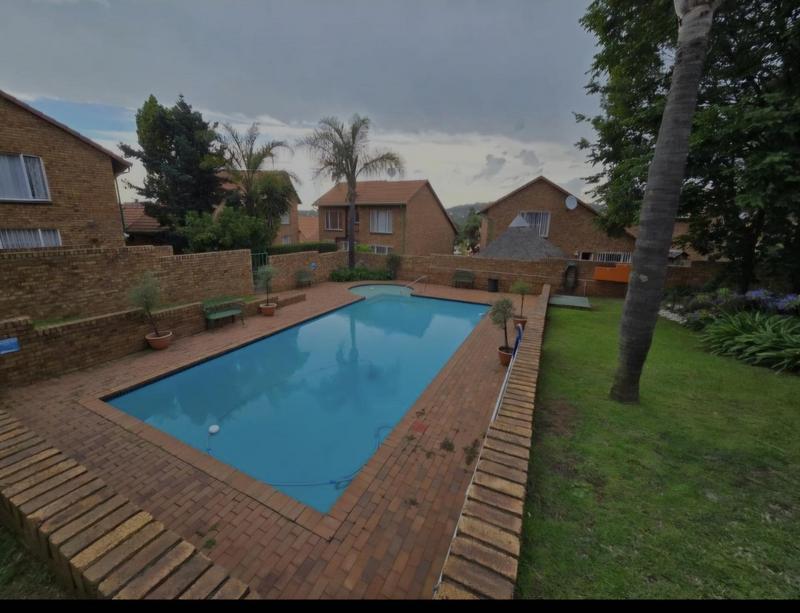 3 Bedroom Property for Sale in Bassonia Gauteng