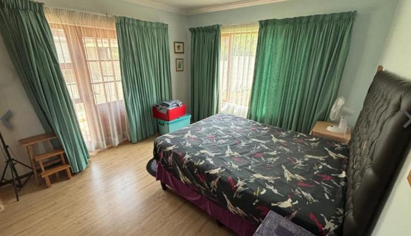 3 Bedroom Property for Sale in Glenvista Gauteng