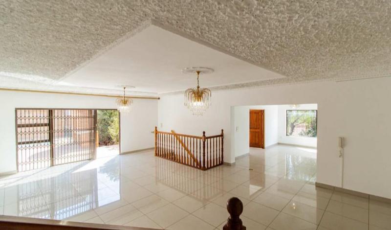4 Bedroom Property for Sale in Glenvista Gauteng