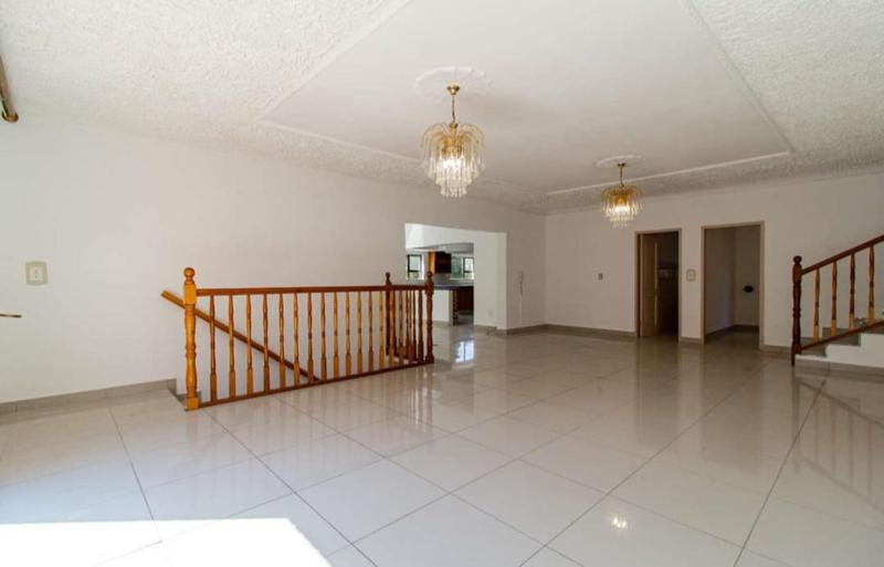 4 Bedroom Property for Sale in Glenvista Gauteng