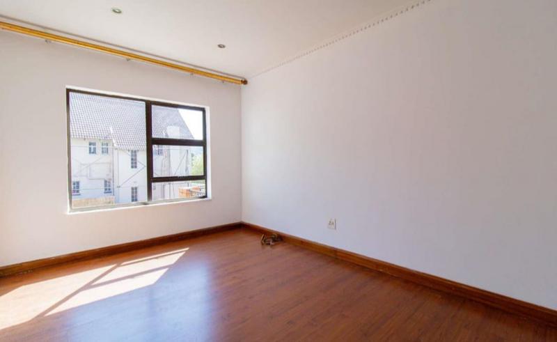 4 Bedroom Property for Sale in Glenvista Gauteng