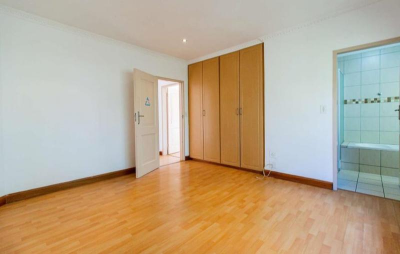 4 Bedroom Property for Sale in Glenvista Gauteng