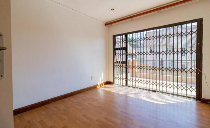 4 Bedroom Property for Sale in Glenvista Gauteng