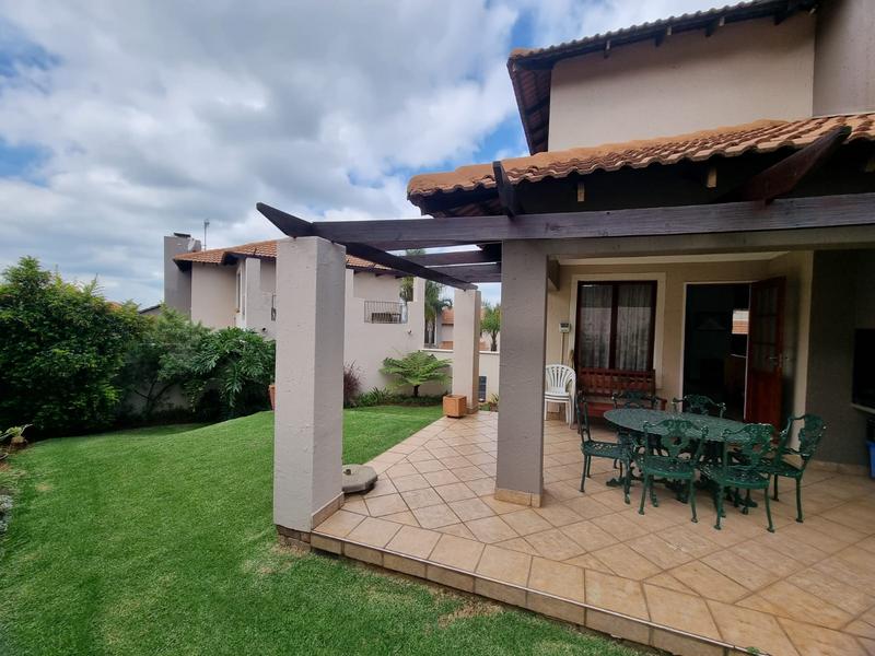 3 Bedroom Property for Sale in Glenvista Gauteng
