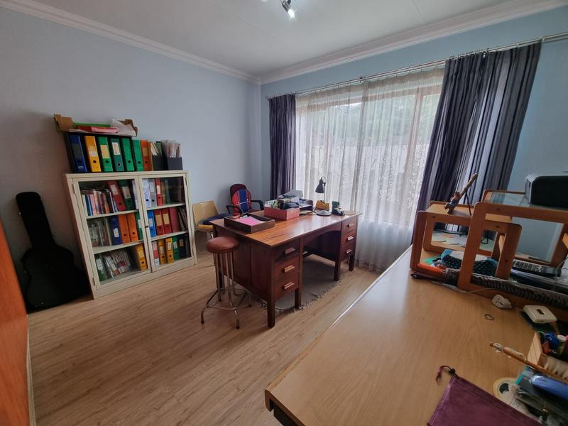 3 Bedroom Property for Sale in Glenvista Gauteng