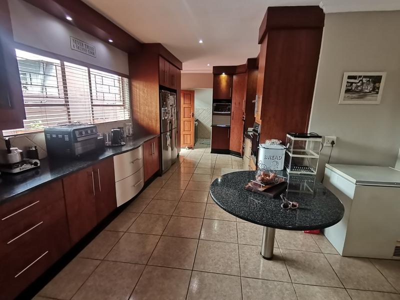 4 Bedroom Property for Sale in Vanderbijlpark SE 3 Gauteng