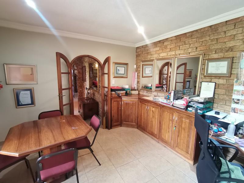 4 Bedroom Property for Sale in Vanderbijlpark SE 3 Gauteng