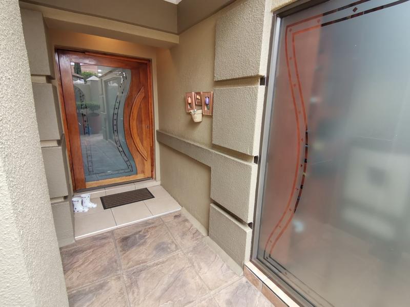 3 Bedroom Property for Sale in Vanderbijlpark SW 5 Gauteng