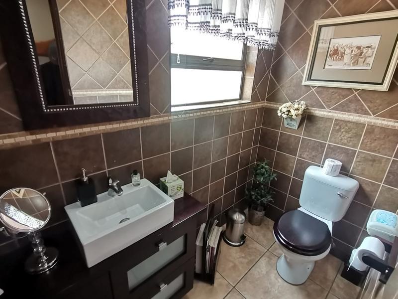3 Bedroom Property for Sale in Vanderbijlpark SW 5 Gauteng