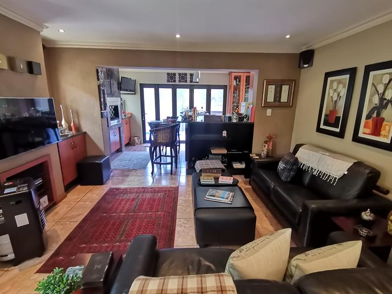 3 Bedroom Property for Sale in Vanderbijlpark SW 5 Gauteng