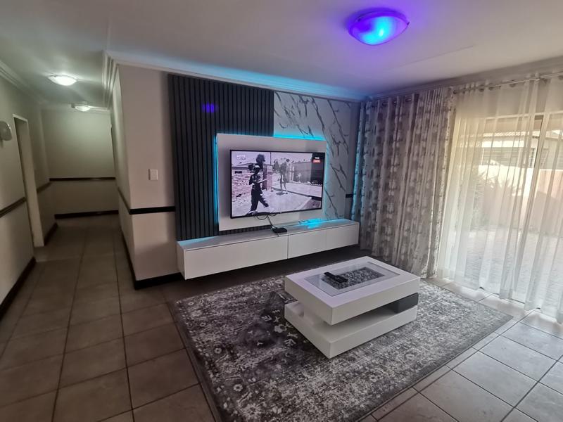 3 Bedroom Property for Sale in Vanderbijlpark SW 5 Gauteng
