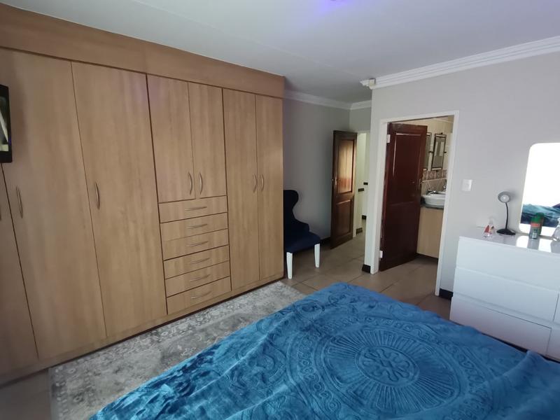3 Bedroom Property for Sale in Vanderbijlpark SW 5 Gauteng