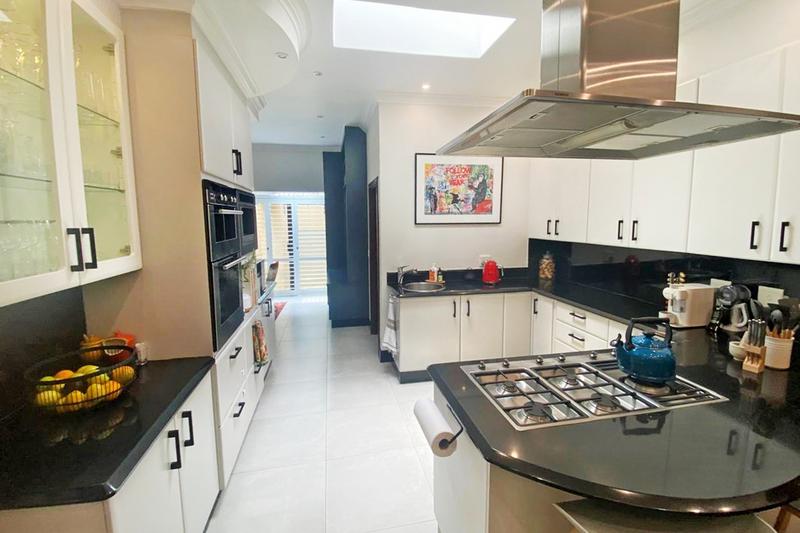 4 Bedroom Property for Sale in Morningside Gauteng
