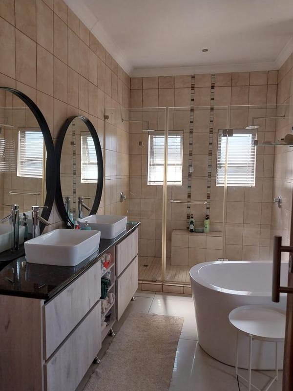To Let 4 Bedroom Property for Rent in Savannah Country Estate Gauteng