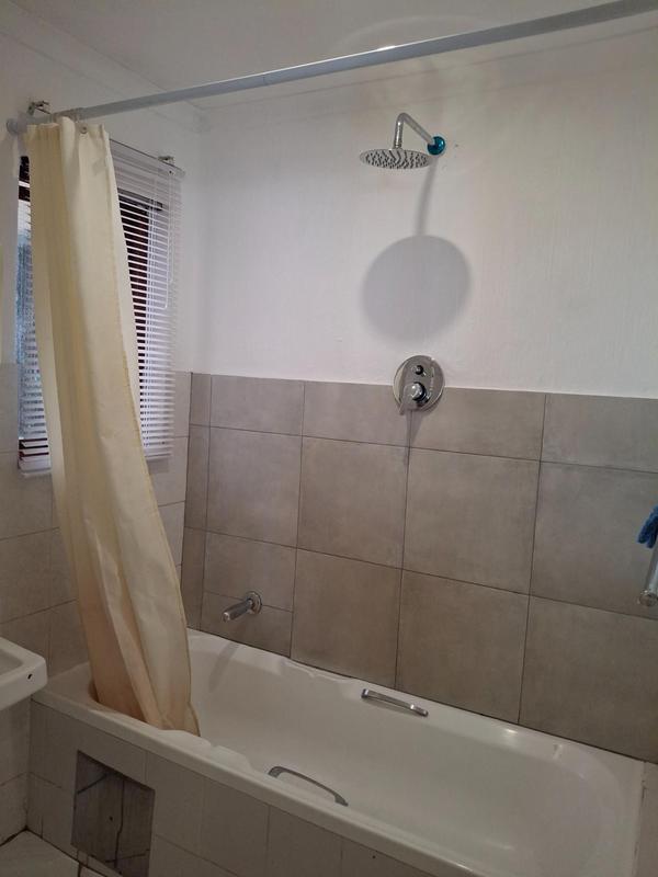 To Let 1 Bedroom Property for Rent in Victory Park Gauteng