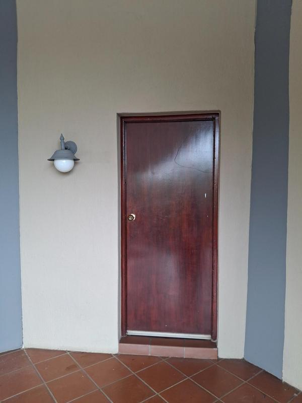 To Let 1 Bedroom Property for Rent in Victory Park Gauteng