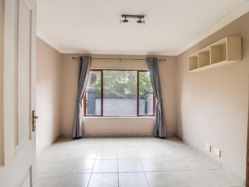 4 Bedroom Property for Sale in Ruimsig Country Estate Gauteng