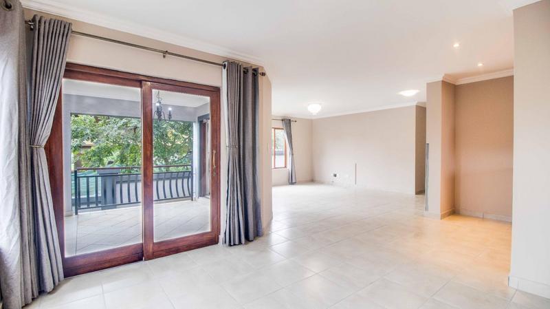 4 Bedroom Property for Sale in Ruimsig Country Estate Gauteng