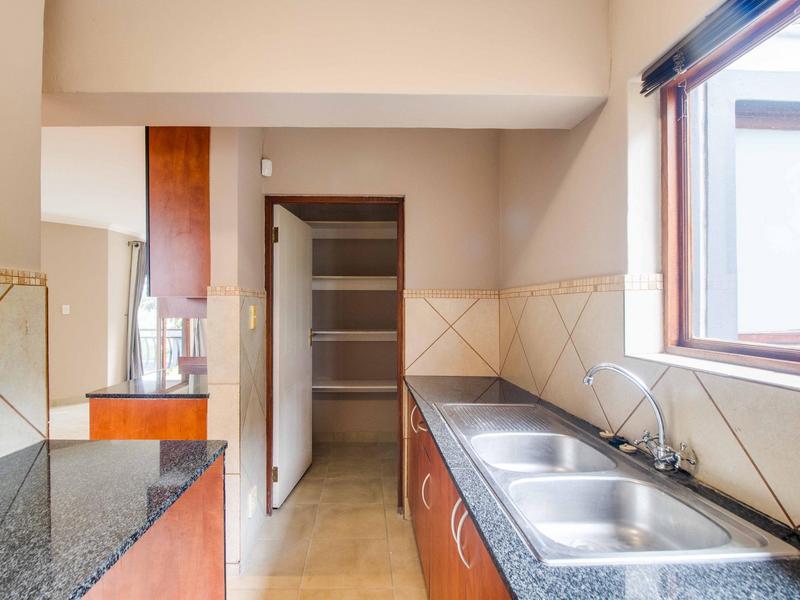 4 Bedroom Property for Sale in Ruimsig Country Estate Gauteng