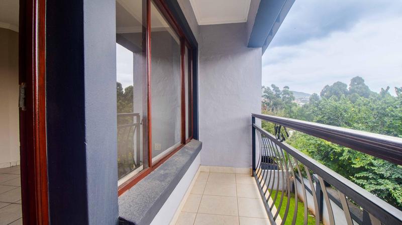 4 Bedroom Property for Sale in Ruimsig Country Estate Gauteng