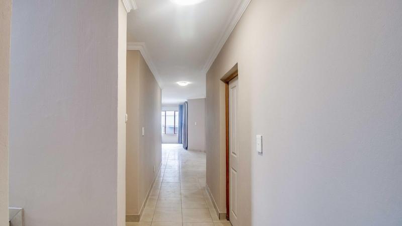 4 Bedroom Property for Sale in Ruimsig Country Estate Gauteng