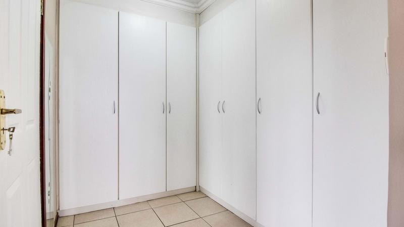 4 Bedroom Property for Sale in Ruimsig Country Estate Gauteng