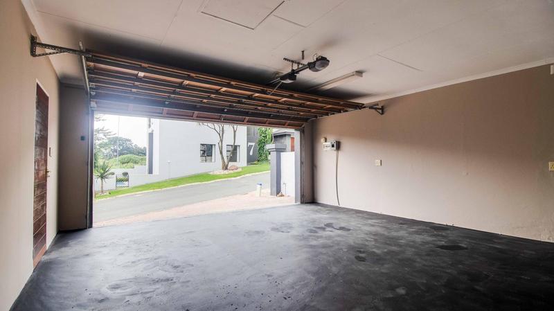 4 Bedroom Property for Sale in Ruimsig Country Estate Gauteng