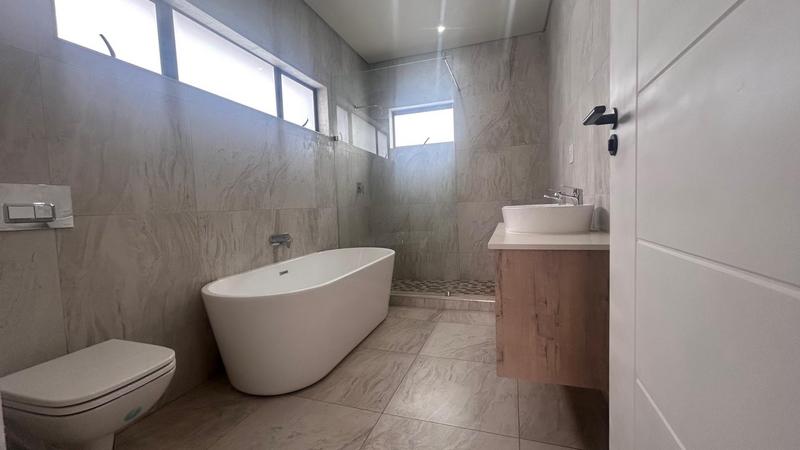 To Let 3 Bedroom Property for Rent in Bedfordview Gauteng