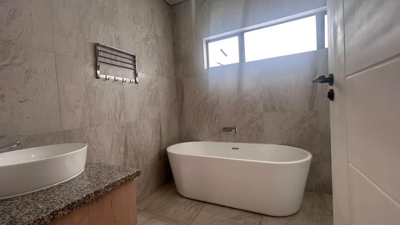 To Let 3 Bedroom Property for Rent in Bedfordview Gauteng