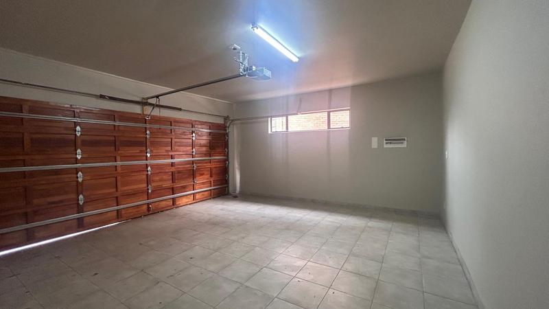 To Let 3 Bedroom Property for Rent in Bedfordview Gauteng