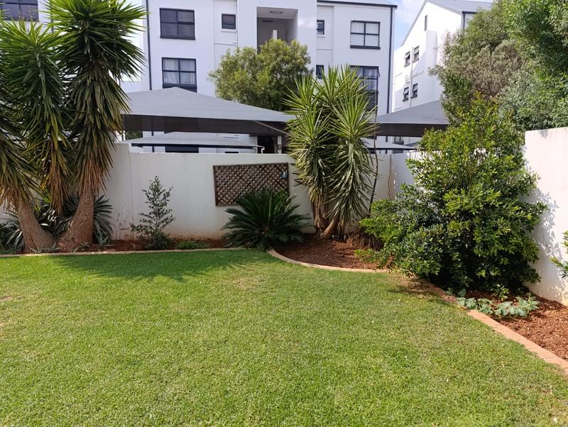 To Let 3 Bedroom Property for Rent in Greenstone Hill Gauteng