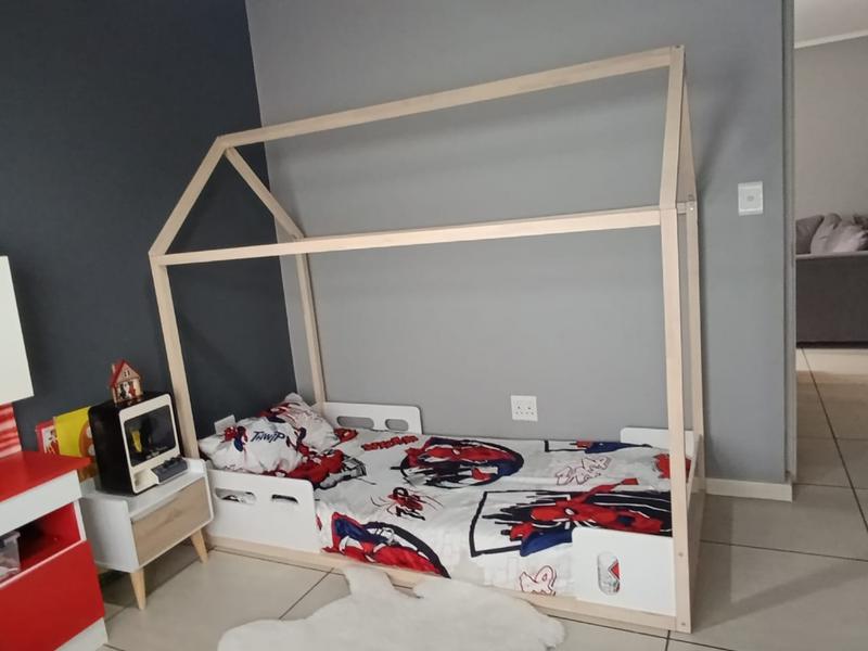 To Let 3 Bedroom Property for Rent in Greenstone Hill Gauteng