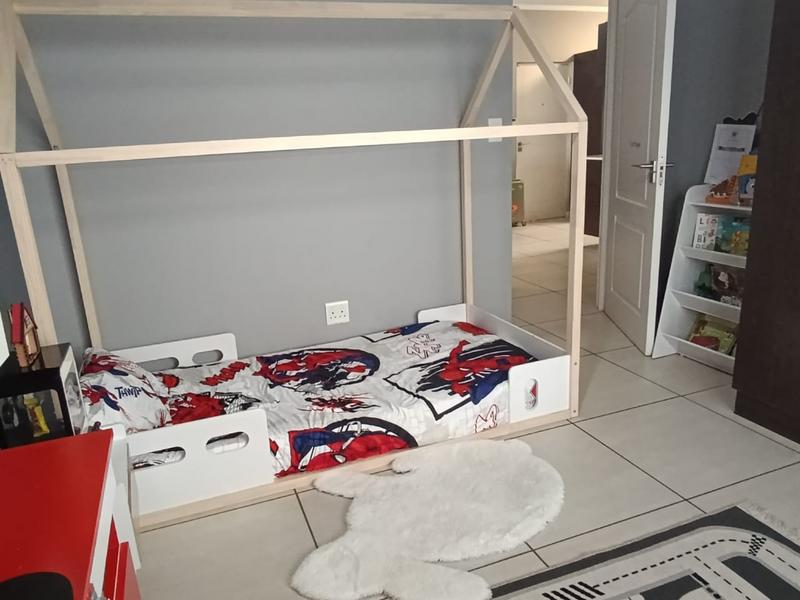 To Let 3 Bedroom Property for Rent in Greenstone Hill Gauteng
