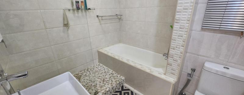 2 Bedroom Property for Sale in Bedford Gardens Gauteng