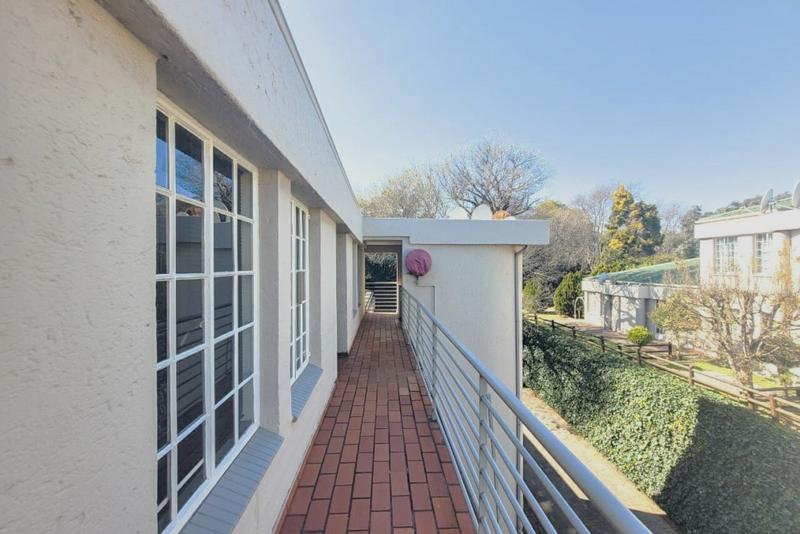 1 Bedroom Property for Sale in Bedfordview Gauteng