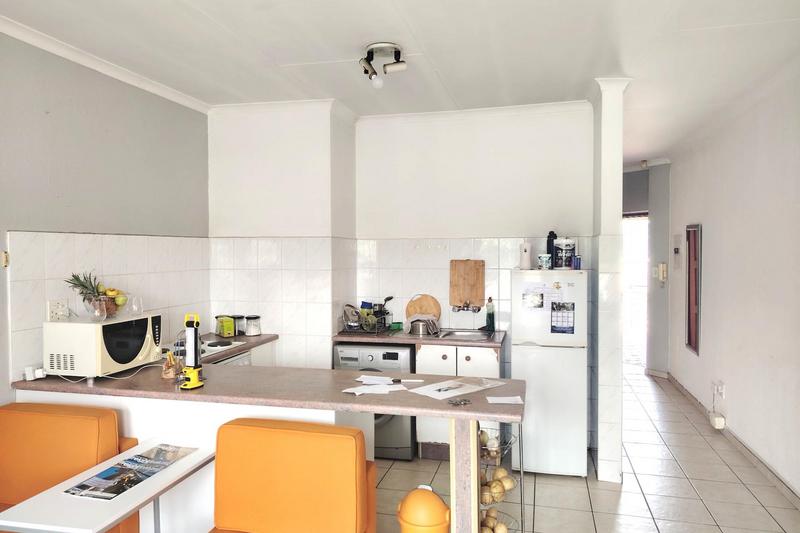 1 Bedroom Property for Sale in Bedfordview Gauteng