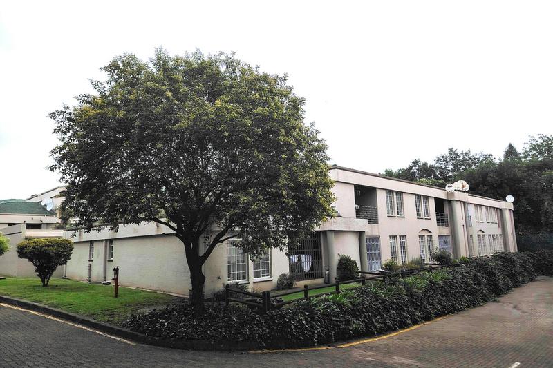 1 Bedroom Property for Sale in Bedfordview Gauteng
