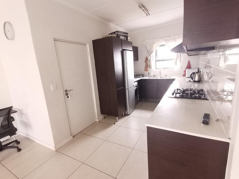 2 Bedroom Property for Sale in Greenstone Hill Gauteng