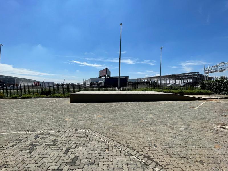 To Let commercial Property for Rent in Rooihuiskraal Gauteng