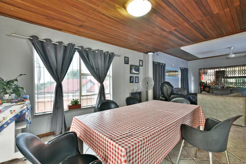 4 Bedroom Property for Sale in Glenvista Gauteng