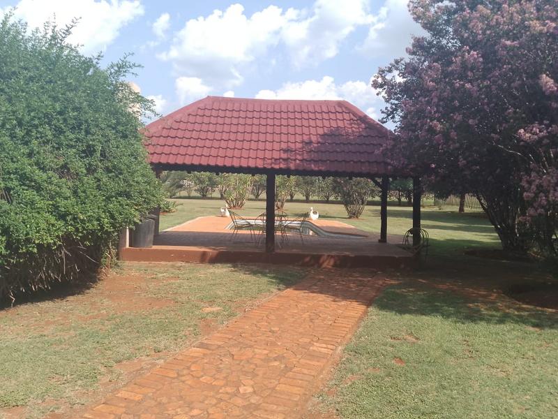 Commercial Property for Sale in Daggafontein Gauteng