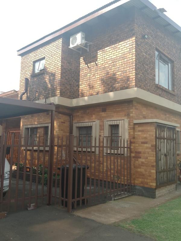 Commercial Property for Sale in Daggafontein Gauteng
