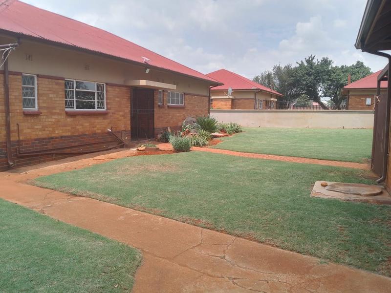 Commercial Property for Sale in Daggafontein Gauteng