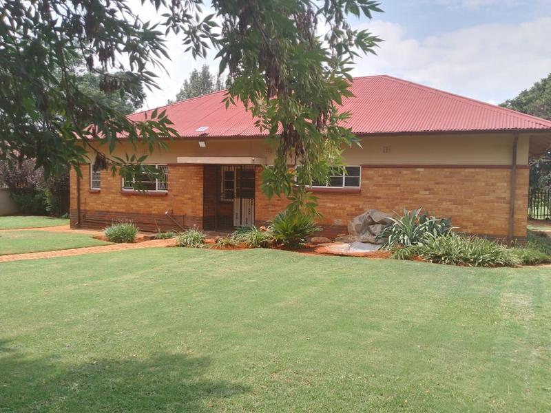 Commercial Property for Sale in Daggafontein Gauteng