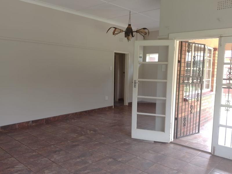 Commercial Property for Sale in Daggafontein Gauteng