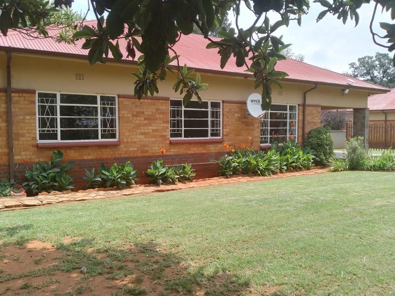 Commercial Property for Sale in Daggafontein Gauteng