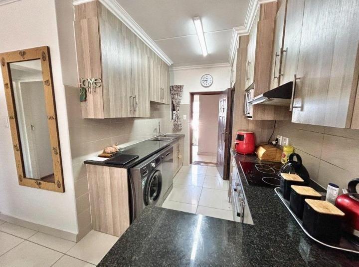 2 Bedroom Property for Sale in Fairlead Gauteng
