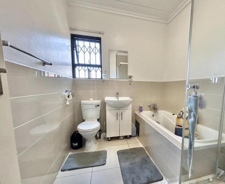 2 Bedroom Property for Sale in Fairlead Gauteng